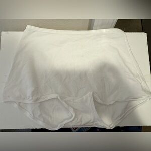 Skims Boyshort Panties Size Small Color white Brand New